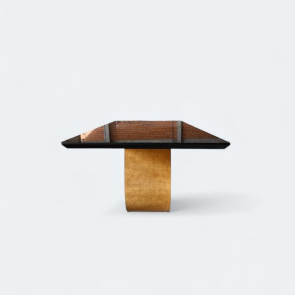 Mesa Emirados Madeira Amêndoa com Tampo de Vidro Preto 160 x 90