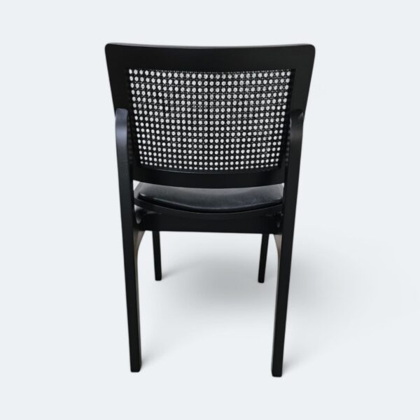 WhatsApp Image 2025-04-15 at 09.13.38 (2) Cadeira Florença Preto com Estofado em Courissimo Preto e Encosto Rattan