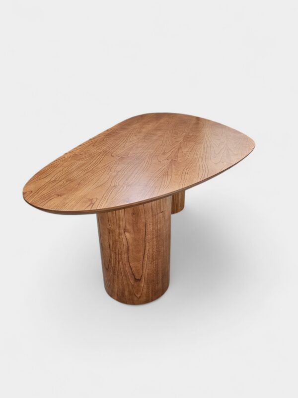 Mesa Serena em Cinamomo Amêndoa 200 x 100