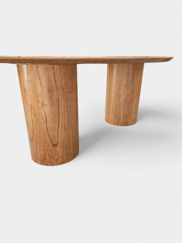 Mesa Serena em Cinamomo Amêndoa 200 x 100