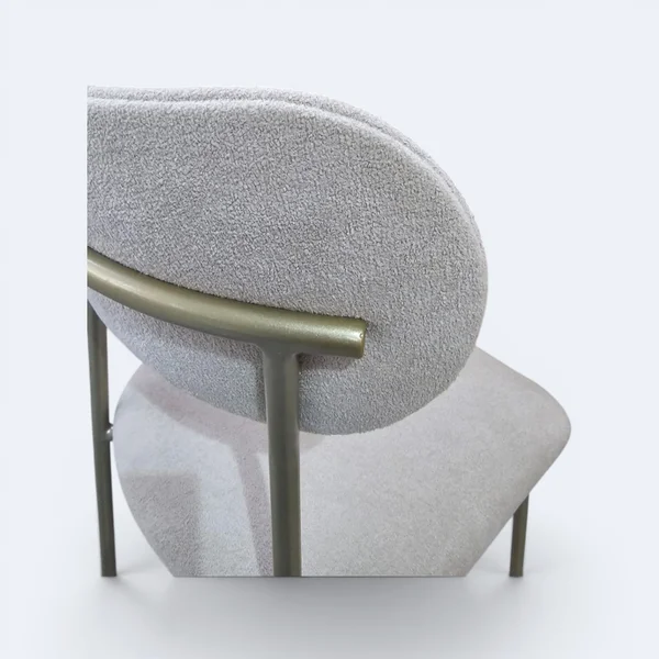 Cadeira Serena em Metal Champagne com Estofado em Boucle Bege