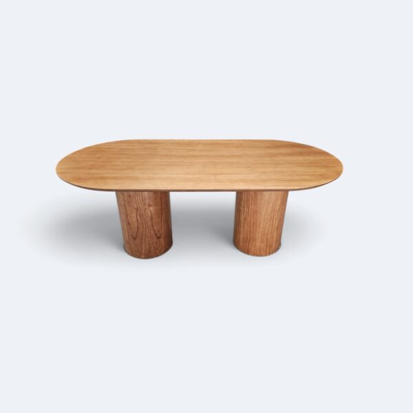 Conjunto Treviso Amendoa 260×130 + 08 Cadeira Safira Amêndoa com estofado em Courissimo Preto