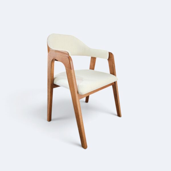 Cadeira Sorrento em Madeira Maciça Amêndoa Linho Off White Art. 1090/01