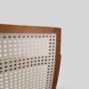 Banqueta Milano em Madeira Maciça Amêndoa com Estofado e Courissimo Gelo com Rattan